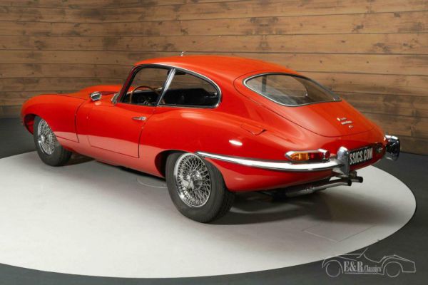 Jaguar E-Type 4.2 1965 77408