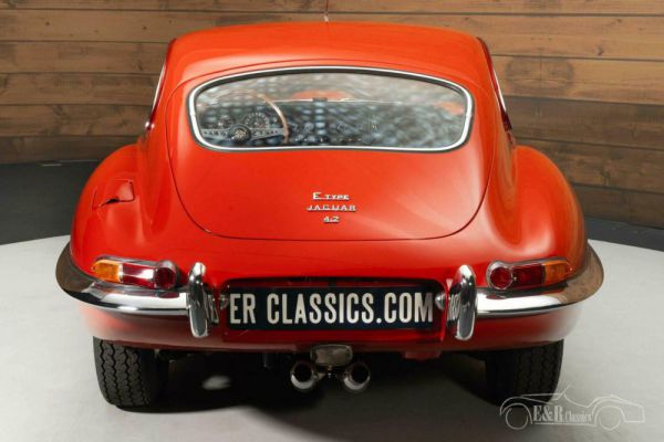 Jaguar E-Type 4.2 1965 77409