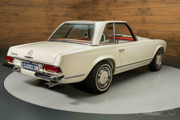 Mercedes-Benz 230 SL 1966 79526