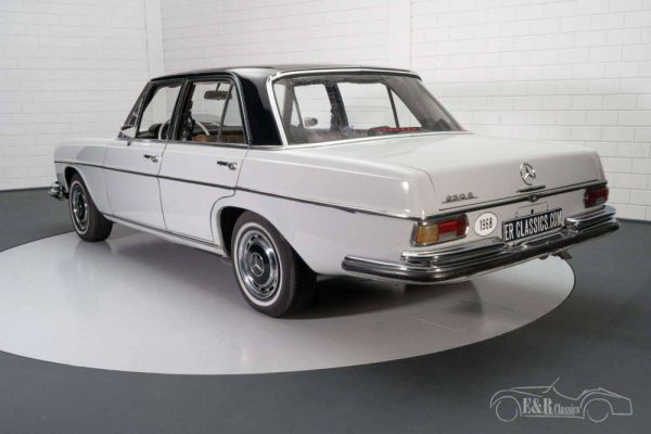 Mercedes-Benz 250 S 1968 91305