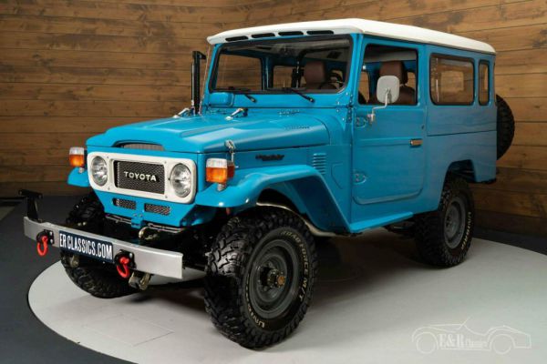 Toyota Land Cruiser HJ 47 1982 102333