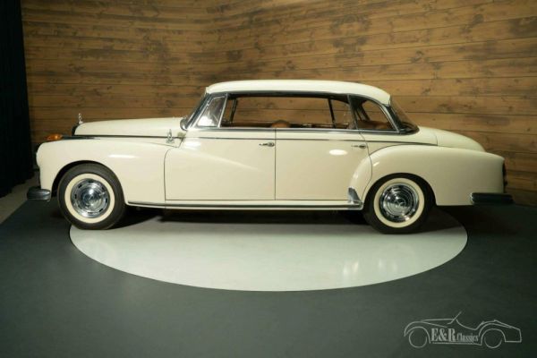 Mercedes-Benz 300 SE 1961 106188