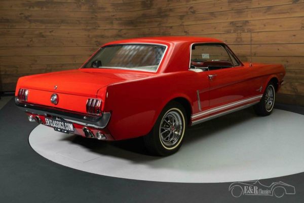 Ford Mustang GT 1965 107870