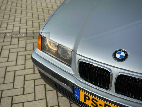 BMW 318is 1996 19764