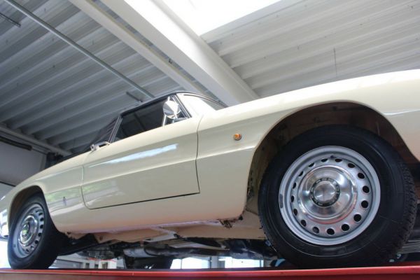 Alfa Romeo 1600 Spider Duetto 1967 15556