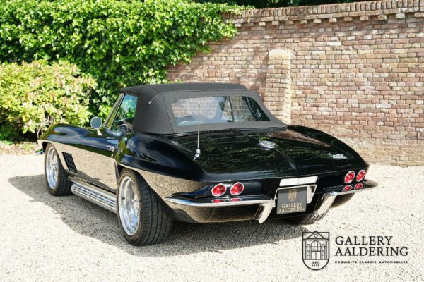 Chevrolet Corvette Sting Ray Convertible 1964