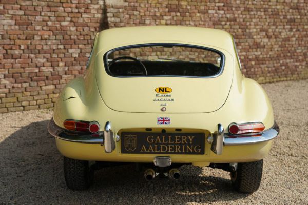 Jaguar E-Type 4.2 1965 15946