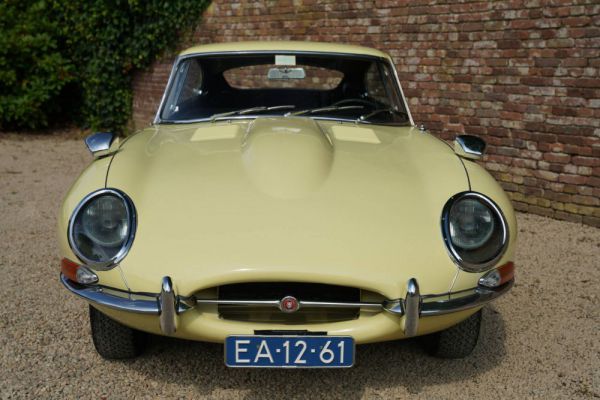 Jaguar E-Type 4.2 1965 15949