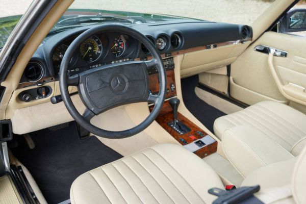 Mercedes-Benz 560 SL 1988 16363