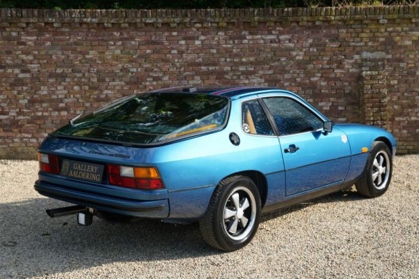 Porsche 924 1977