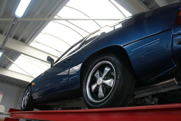 Porsche 924 1977 17231