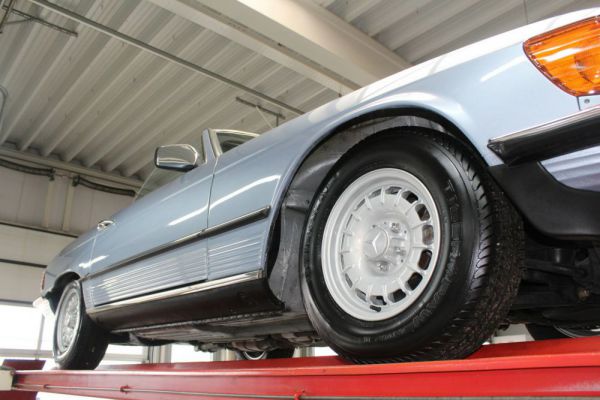 Mercedes-Benz 280 SL 1984 17361