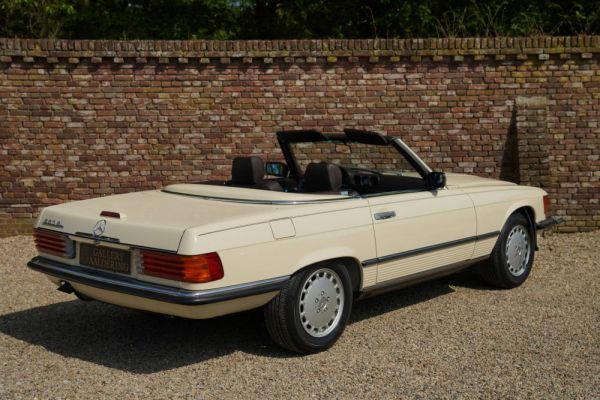 Mercedes-Benz 560 SL 1989