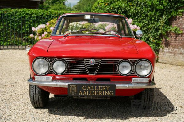 Alfa Romeo Giulia GT 1300 Junior 1975 17552