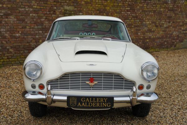 Aston Martin DB 4 1961 17789