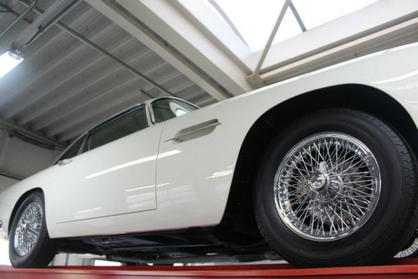 Aston Martin DB 4 1961 17799