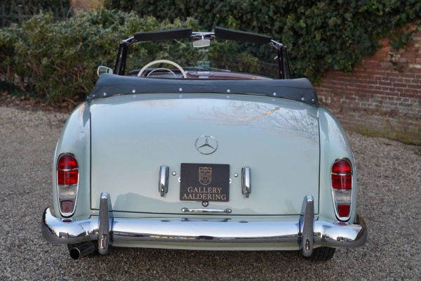 Mercedes-Benz 220 S Cabriolet 1958 18028