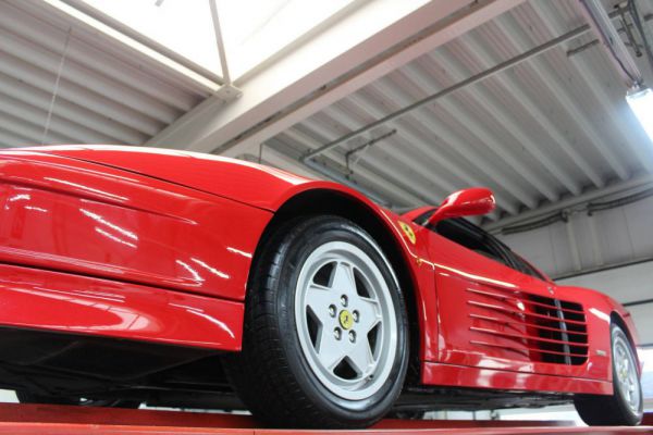 Ferrari Testarossa 1988 18058