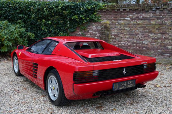 Ferrari Testarossa 1988 18065