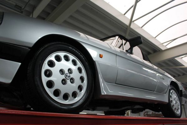 Alfa Romeo 2.0 Spider QV 1988 18184