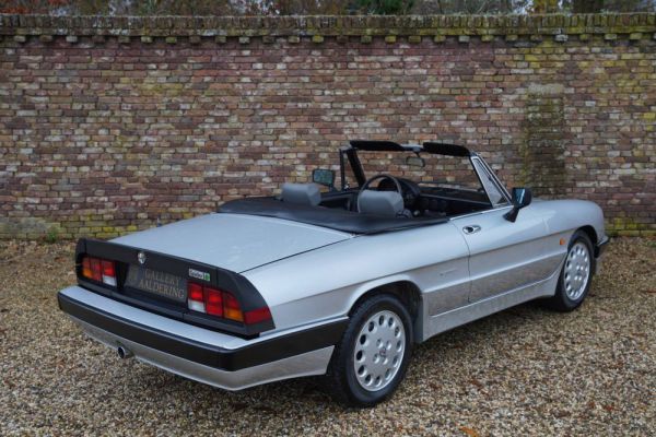 Alfa Romeo 2.0 Spider QV 1988 18189