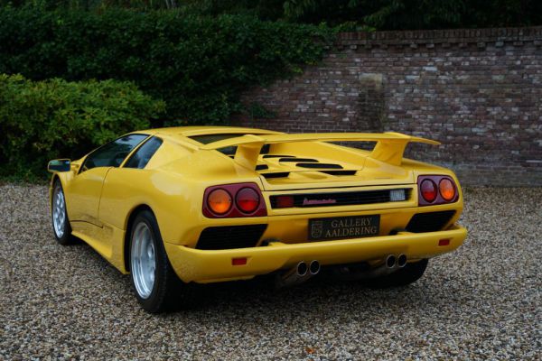 Lamborghini Diablo 1991