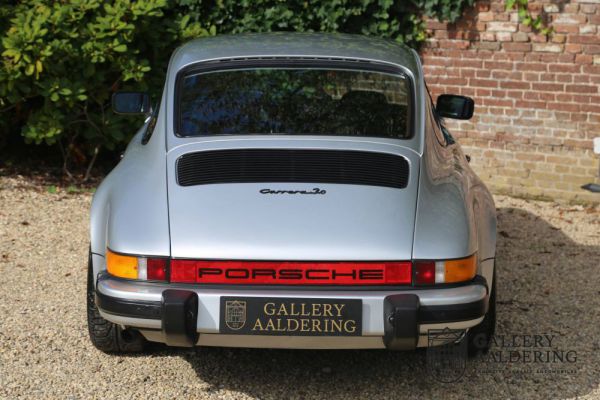 Porsche 911 Carrera 3.0 1977 18418