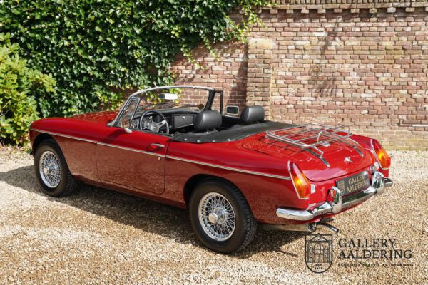 MG MGB 1976 18517