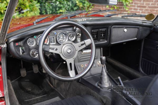 MG MGB 1976 18522