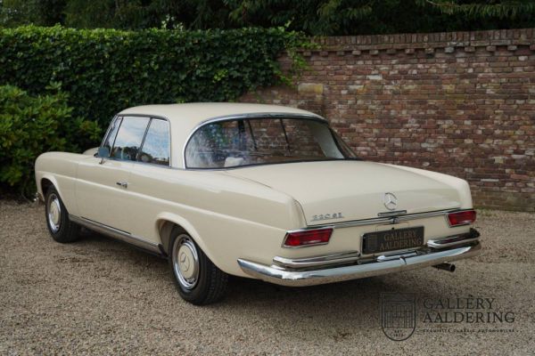 Mercedes-Benz 220 SE b 1965 18531