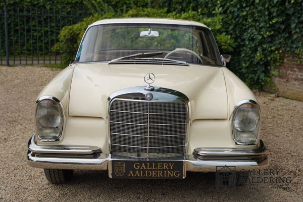 Mercedes-Benz 220 SE b 1965 18541