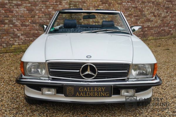 Mercedes-Benz 500 SL 1988 18545