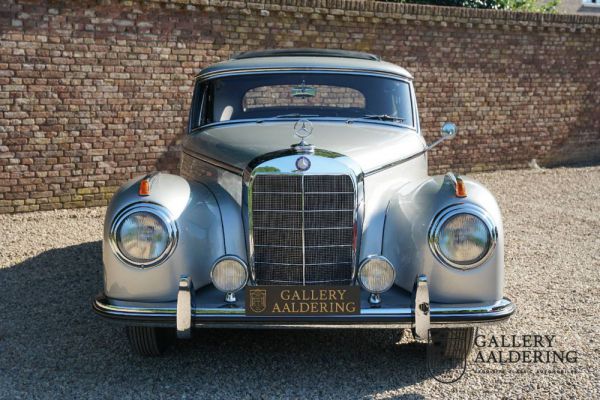 Mercedes-Benz 300 S 1954 18630