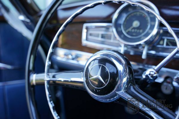 Mercedes-Benz 300 S 1954 18640