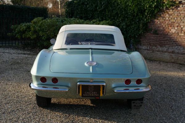 Chevrolet Corvette 1961 18699