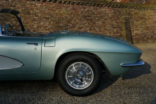 Chevrolet Corvette 1961 18700