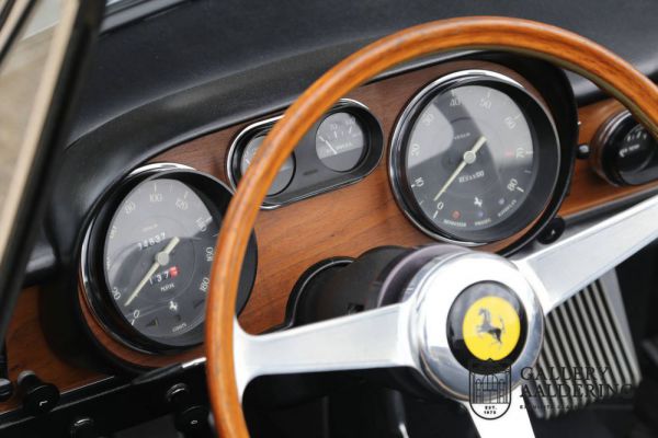 Ferrari 275 GTS 1966 18737