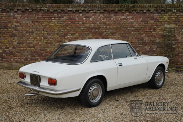 Alfa Romeo Giulia GT 1300 Junior 1970