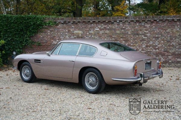 Aston Martin DB 6 1967 19382