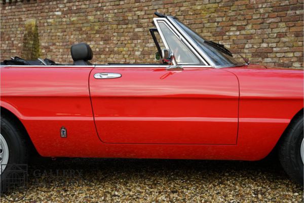 Alfa Romeo Spider Veloce 2000 1973 19742