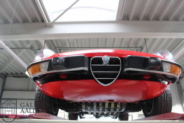 Alfa Romeo Spider Veloce 2000 1973 19750