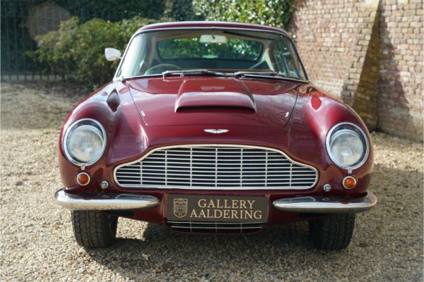 Aston Martin DB 6 Vantage 1966 63613