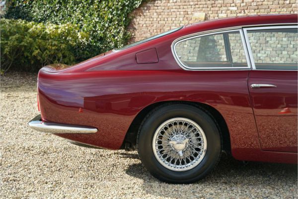 Aston Martin DB 6 Vantage 1966 63617