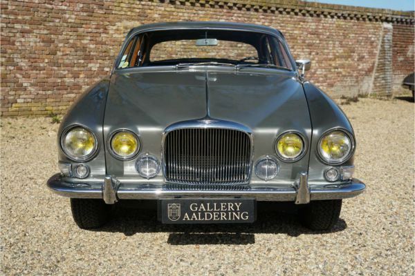 Jaguar Mk X 4.2 1966 70988