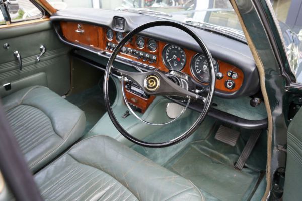 Daimler Sovereign 420 1968 74200