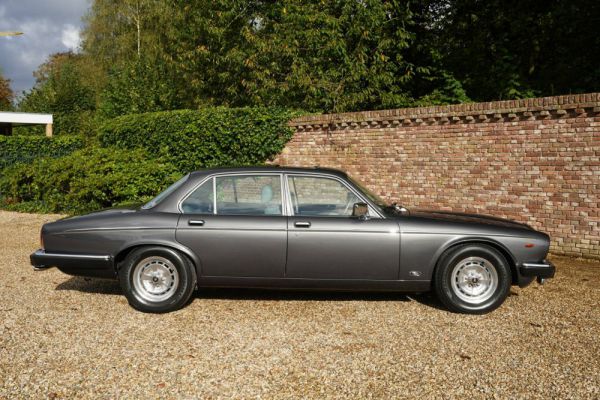 Daimler Double Six 1986 99685