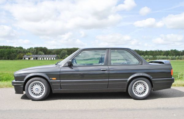 BMW 320is 1989 101471