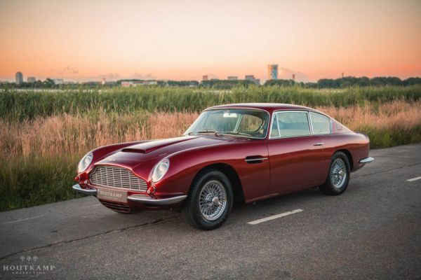 Aston Martin DB 6 1967 28903