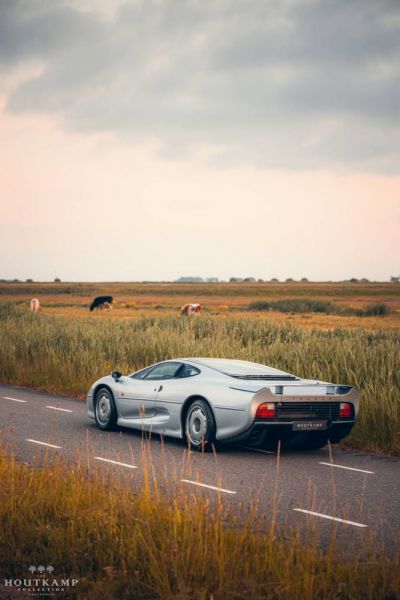 Jaguar XJ 220 1993 28936