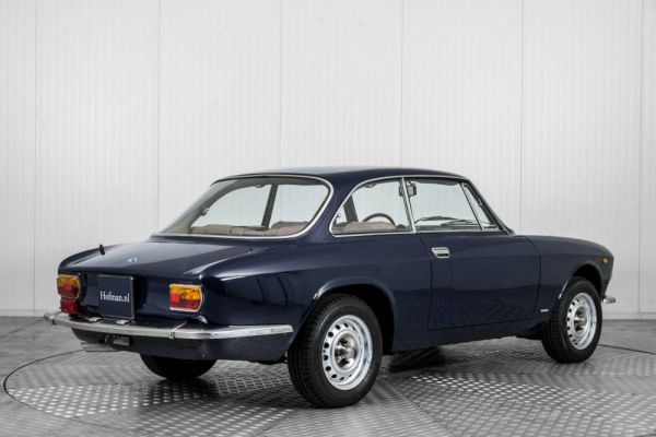 Alfa Romeo Giulia GT 1300 Junior 1976